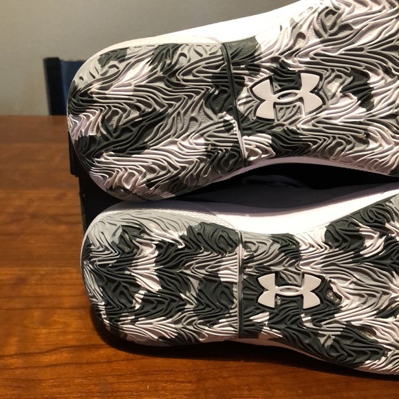 Women’s UA HORA Ascent basketball shoes 3025680-103 - Picture 10 of 11